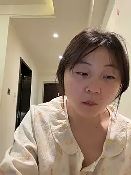 Snapshot of LXR77887 chatting on April 2026 04:26:02 AM LXR77887 online show from April 2026 04:26:02 AM