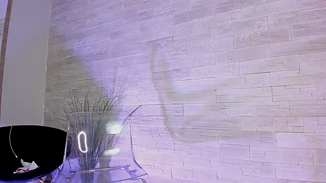 Snapshot of Ivorym00n chatting on March 2026 05:19:01 AM Ivorym00n online show from March 2026 05:19:01 AM