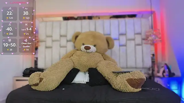 Snapshot of NikkiKros chatting on March 2026 04:05:01 AM NikkiKros online show from March 2026 04:05:01 AM