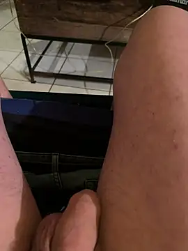 Snapshot of Kylxxx8 chatting on March 2026 08:09:01 PM Kylxxx8 online show from March 2026 08:09:01 PM