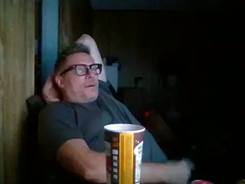 Snapshot of melvinsnow chatting on February 2025 11:52:01 PM melvinsnow online show from February 2025 11:52:01 PM