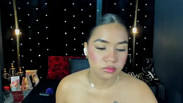 MiaWolton online show from February 2026 08:07:02 PM