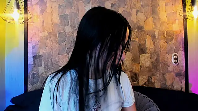 Elizabeth Ferrer online show from February 2026 11:43:02 AM