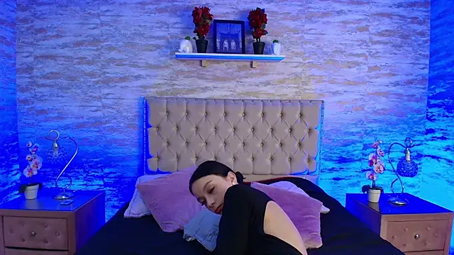 Elizabeth Ferrer online show from April 2026 12:19:02 PM