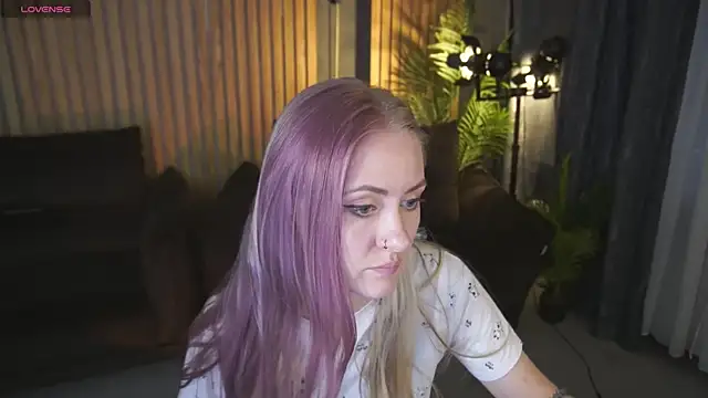 DramaQuenns online show from April 2026 05:46:01 AM