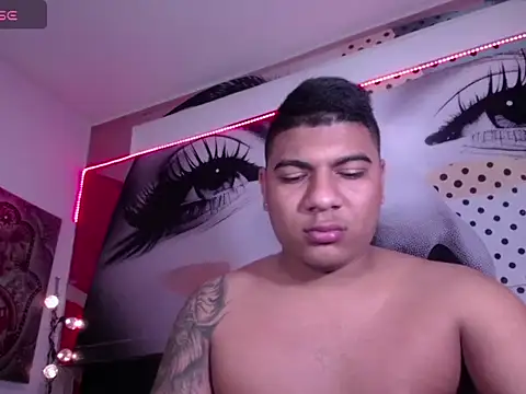 Snapshot of BradKamil chatting on February 2026 03:33:01 AM BradKamil online show from February 2026 03:33:01 AM