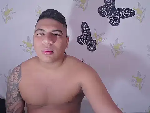 Snapshot of BradKamil chatting on March 2026 01:45:02 AM BradKamil online show from March 2026 01:45:02 AM