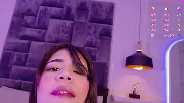 Snapshot of Pikayle chatting on April 2026 10:04:02 PM Pikayle online show from April 2026 10:04:02 PM