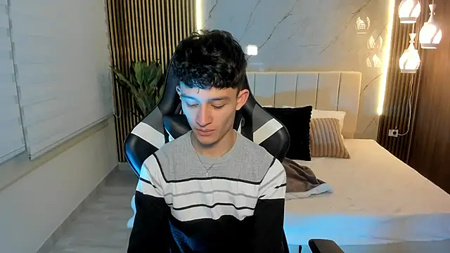 Patrick Howland  online show from February 2026 03:25:02 AM