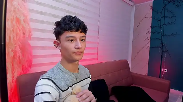 Patrick Howland  online show from February 2026 03:27:02 AM