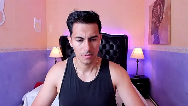 Snapshot of Mike_Conors chatting on February 2026 01:37:01 AM Mike Conors online show from February 2026 01:37:01 AM