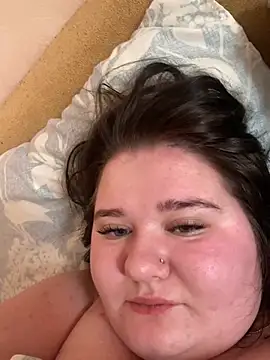 Snapshot of AngelKiras chatting on February 2026 07:24:01 AM AngelKiras online show from February 2026 07:24:01 AM