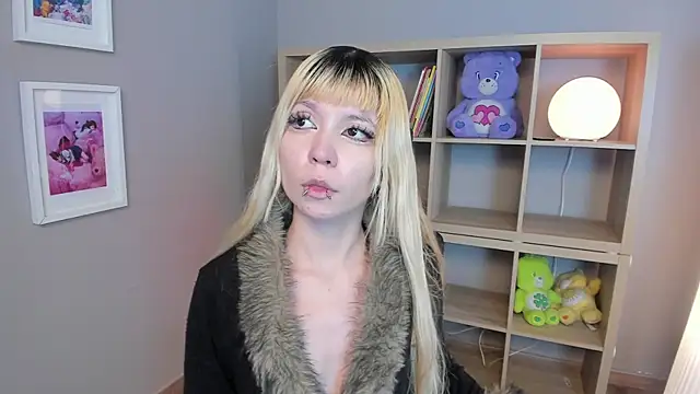 Snapshot of Laukyubey1 chatting on April 2026 07:58:02 PM Laukyubey1 online show from April 2026 07:58:02 PM