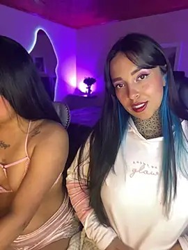 Annie Alicee online show from April 2026 04:43:02 PM