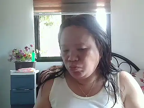 Snapshot of yummychubby29 chatting on June 2026 01:43:02 AM yummychubby29 online show from June 2026 01:43:02 AM