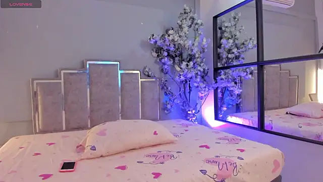 Snapshot of Nalapalmer chatting on February 2026 07:50:02 PM Nalapalmer online show from February 2026 07:50:02 PM