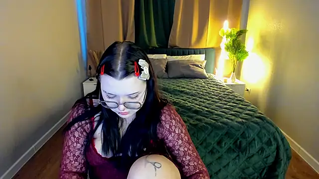 Kira G0ld online show from March 2026 01:01:01 AM