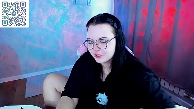 Snapshot of Kira_G0ld chatting on April 2026 09:22:02 AM Kira G0ld online show from April 2026 09:22:02 AM