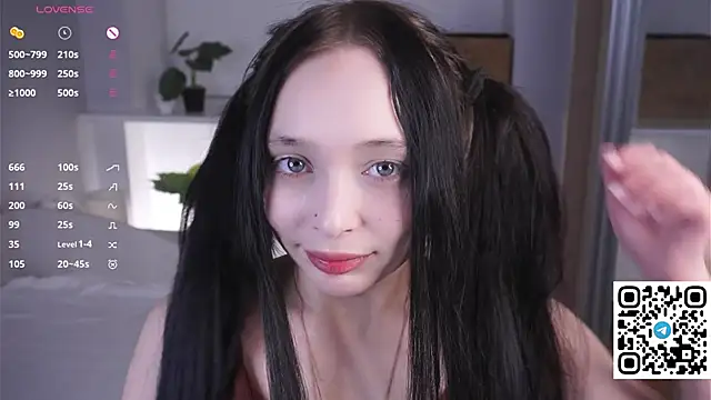 HannaHayles online show from March 2026 05:42:02 PM