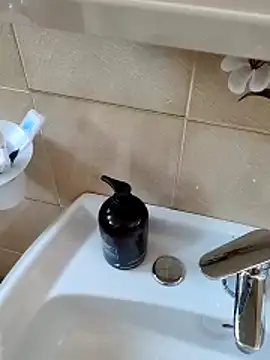 Snapshot of pericolo90 chatting on April 2026 04:33:01 PM pericolo90 online show from April 2026 04:33:01 PM