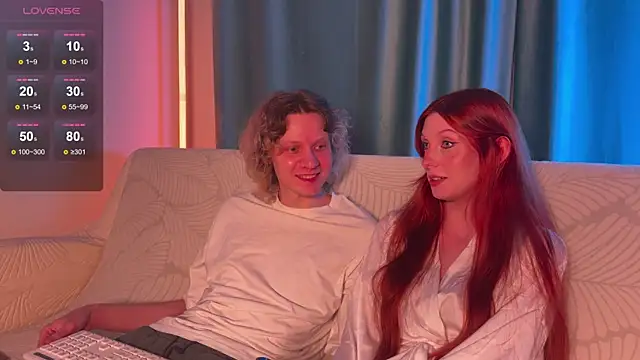 Snapshot of EternalDream_ chatting on April 2026 07:38:02 PM EternalDream online show from April 2026 07:38:02 PM