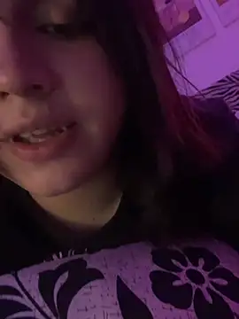 Snapshot of Daniellesins1 chatting on April 2026 05:49:01 AM Daniellesins1 online show from April 2026 05:49:01 AM