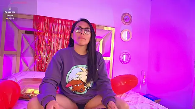 Emma Sanz   online show from February 2026 01:38:02 PM