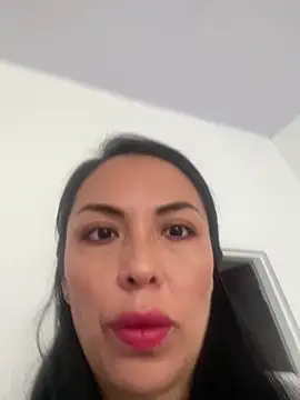 Emma Sanz   online show from March 2026 01:37:01 PM