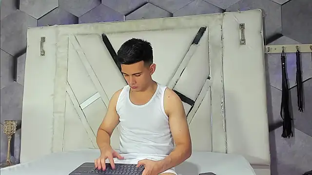 GoldenBoyM online show from February 2026 02:37:01 AM