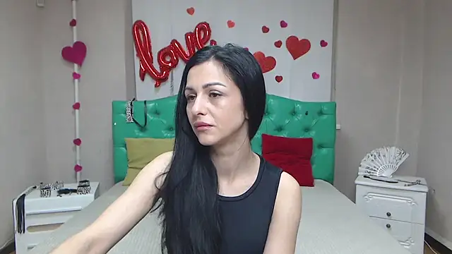 Snapshot of EvaClarkk chatting on April 2026 05:23:01 AM EvaClarkk online show from April 2026 05:23:01 AM