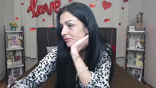 Snapshot of EvaClarkk chatting on April 2026 05:14:02 AM EvaClarkk online show from April 2026 05:14:02 AM