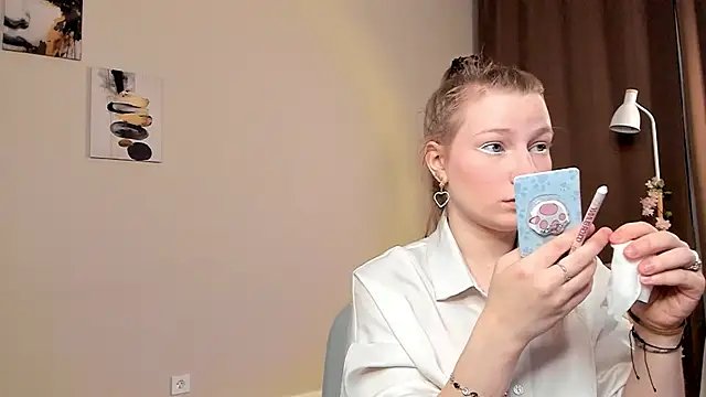 VictorMencia online show from March 2026 07:09:01 PM