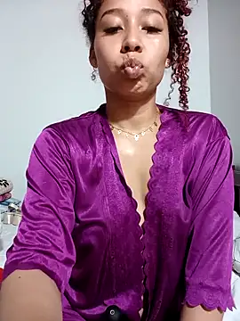 zuleymar online show from March 2026 06:55:01 PM