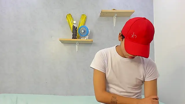 Eliotkinky online show from February 2026 04:06:01 PM