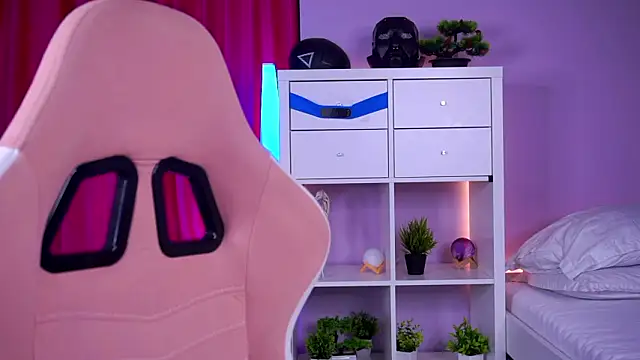 Snapshot of MistyReeds chatting on February 2026 06:21:01 AM MistyReeds online show from February 2026 06:21:01 AM