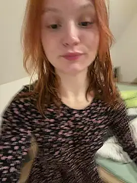 Snapshot of mad_girlygirl chatting on February 2026 08:12:02 PM mad girlygirl online show from February 2026 08:12:02 PM