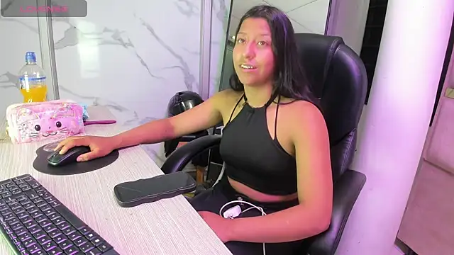 Vaneline2 online show from February 2026 10:54:01 PM