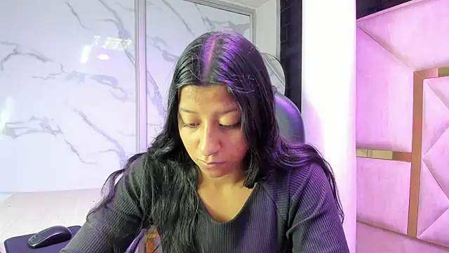 Snapshot of Vaneline2 chatting on April 2026 02:36:02 PM Vaneline2 online show from April 2026 02:36:02 PM