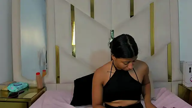 Snapshot of Vaneline2 chatting on April 2026 01:27:02 PM Vaneline2 online show from April 2026 01:27:02 PM