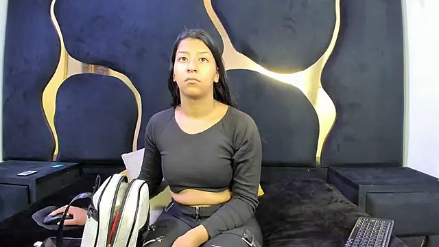 Vaneline2 online show from July 2026 01:18:02 PM