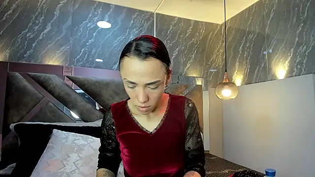 CharlotteKravizz online show from February 2026 06:59:02 PM