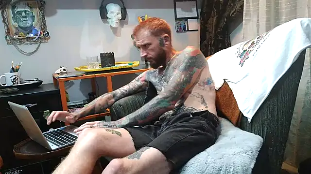 Snapshot of F_D_R_ chatting on May 2026 05:46:02 AM F D R online show from May 2026 05:46:02 AM