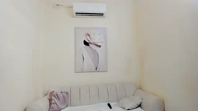 salome velour online show from February 2026 12:34:02 PM