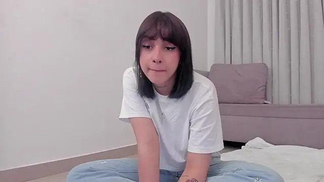 Snapshot of salome_velour chatting on June 2026 04:46:01 PM salome velour online show from June 2026 04:46:01 PM