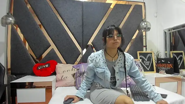 Maggyx online show from February 2026 01:38:02 PM