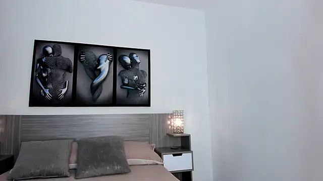 Snapshot of Dulce_M_ chatting on April 2026 07:53:01 PM Dulce M online show from April 2026 07:53:01 PM