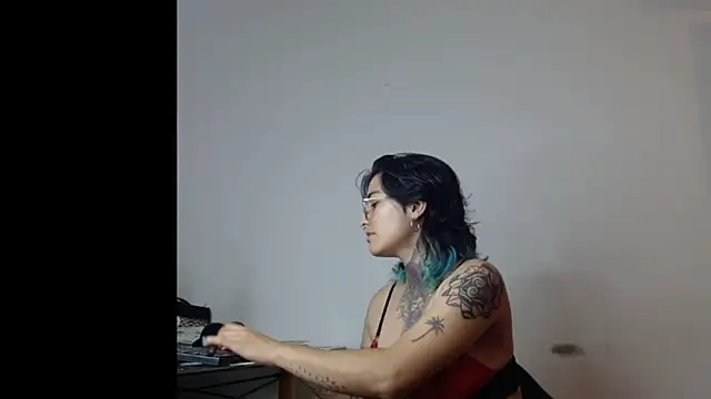 Ivyravens online show from February 2026 01:45:01 AM