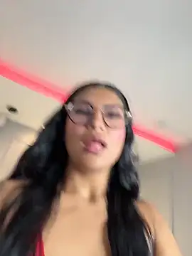 Snapshot of MiaSmit_ chatting on February 2026 03:58:02 AM MiaSmit online show from February 2026 03:58:02 AM