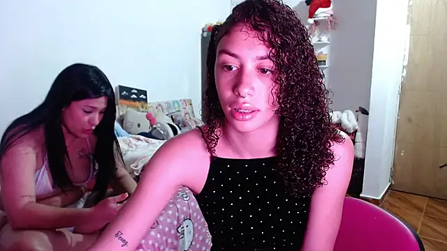 Snapshot of ShanellYSharlot chatting on April 2026 11:40:01 PM ShanellYSharlot online show from April 2026 11:40:01 PM