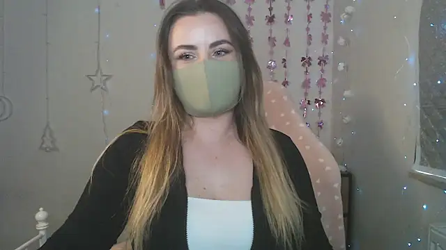 Snapshot of Avelina1 chatting on April 2026 09:16:01 AM Avelina1 online show from April 2026 09:16:01 AM